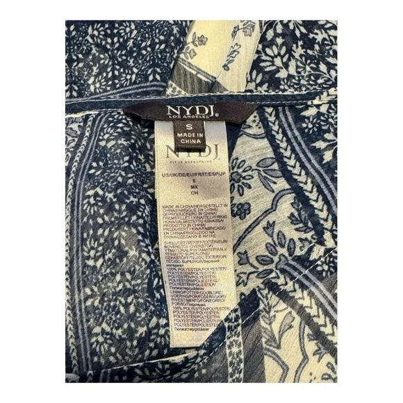 Blue Paisley Print V Neck Kimono Sleeve‎ Blouse Top NWOT - Picture 4 of 4